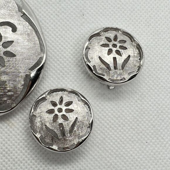 Sarah Coventry Brooch Pendant & Clip On Earrings Silhouette Floral Vintage - Picture 3 of 9